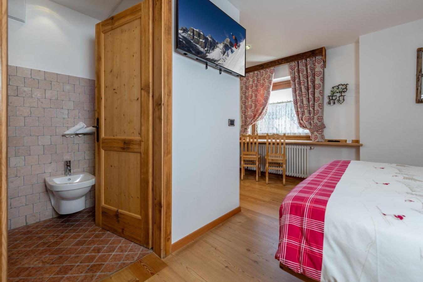 Garni Ladin Hotel Vigo di Fassa Buitenkant foto
