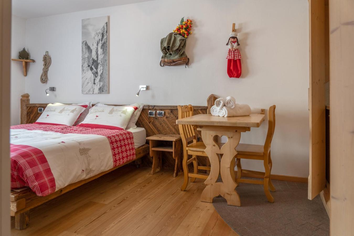 Garni Ladin Hotel Vigo di Fassa Buitenkant foto