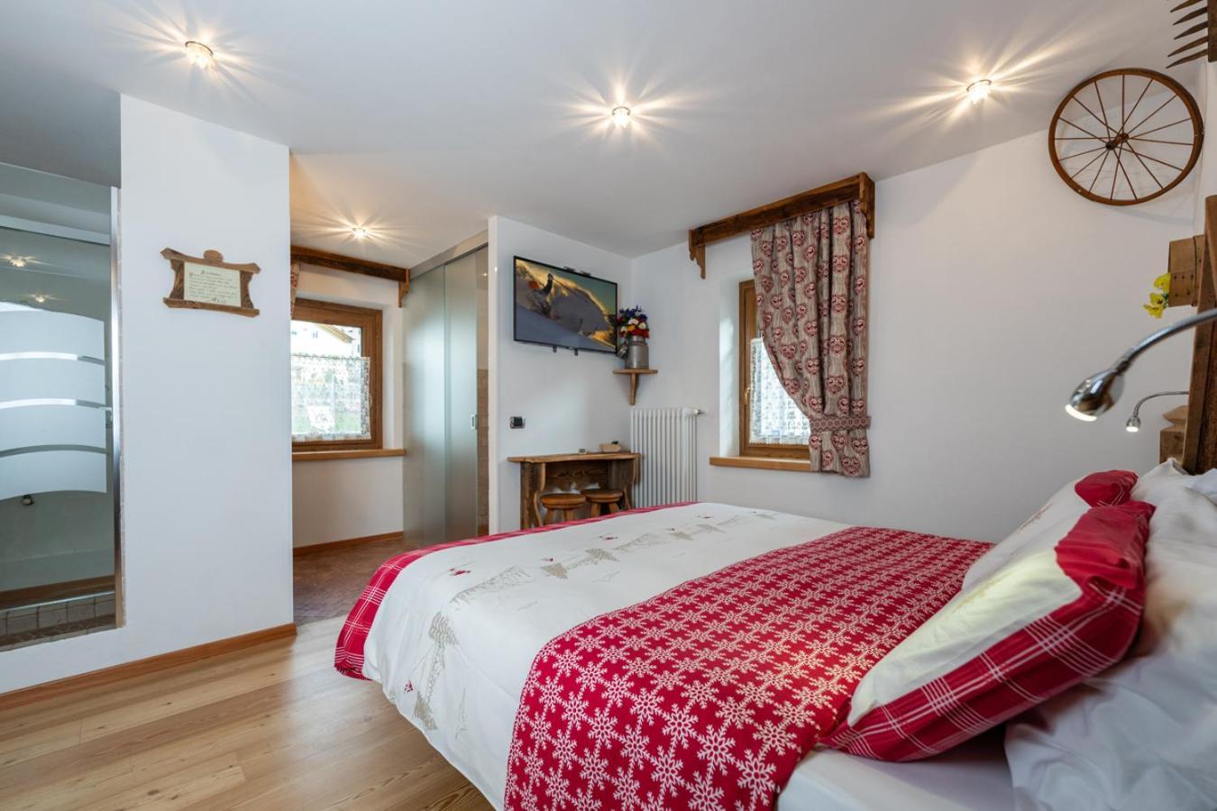 Garni Ladin Hotel Vigo di Fassa Buitenkant foto